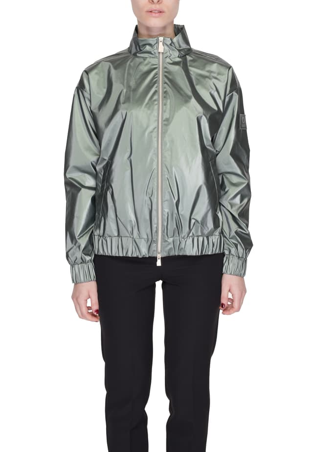 Suns Яке Жени