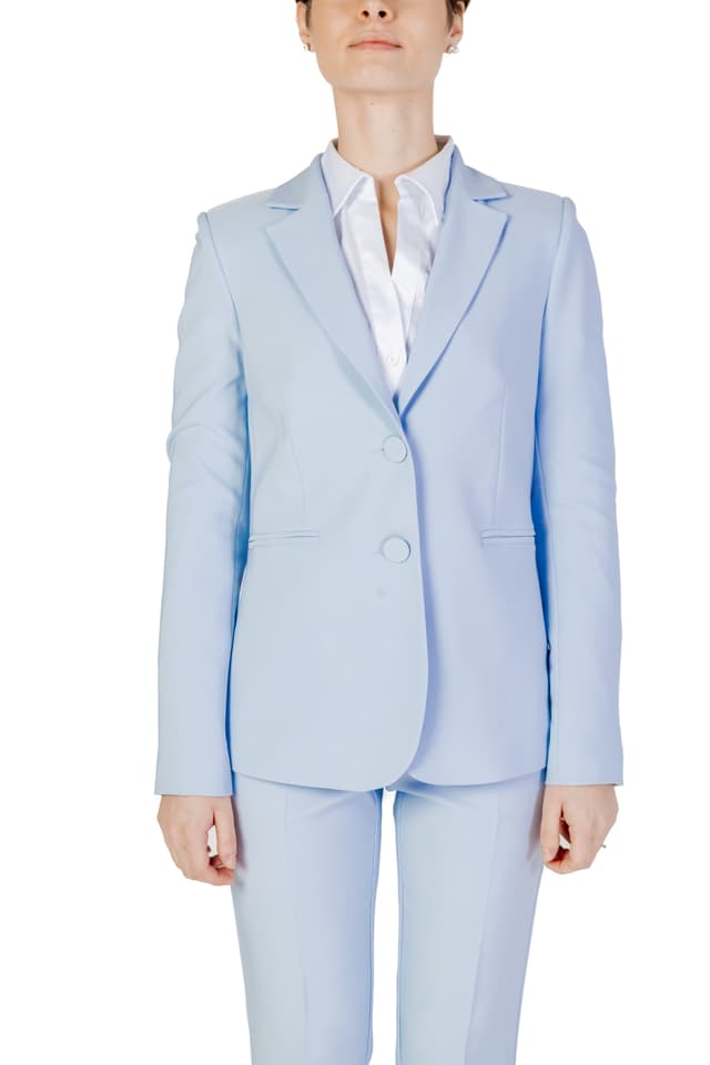 Sandro Ferrone Яке Жени