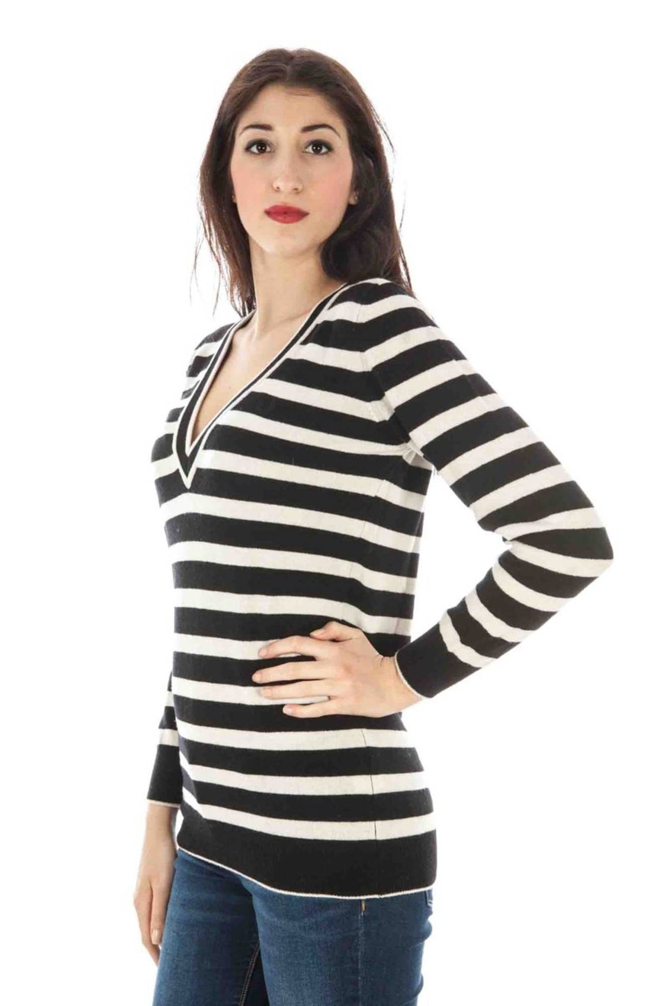 ДАМСКИ ЧЕРЕН ПУЛОВЕР FRED PERRY - FRED PERRY