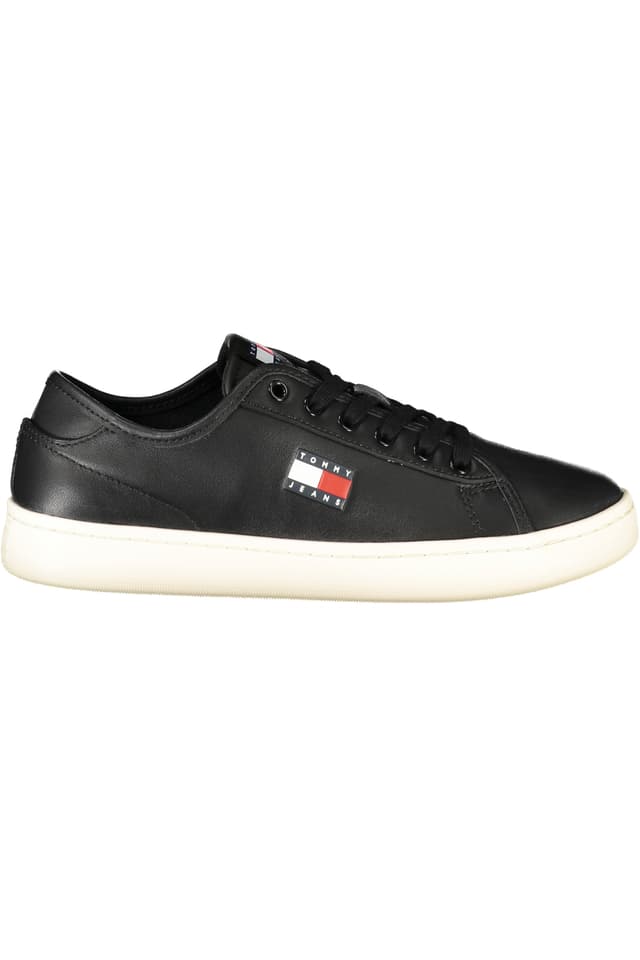 ДАМСКИ ЧЕРНИ СПОРТНИ ОБУВКИ TOMMY HILFIGER