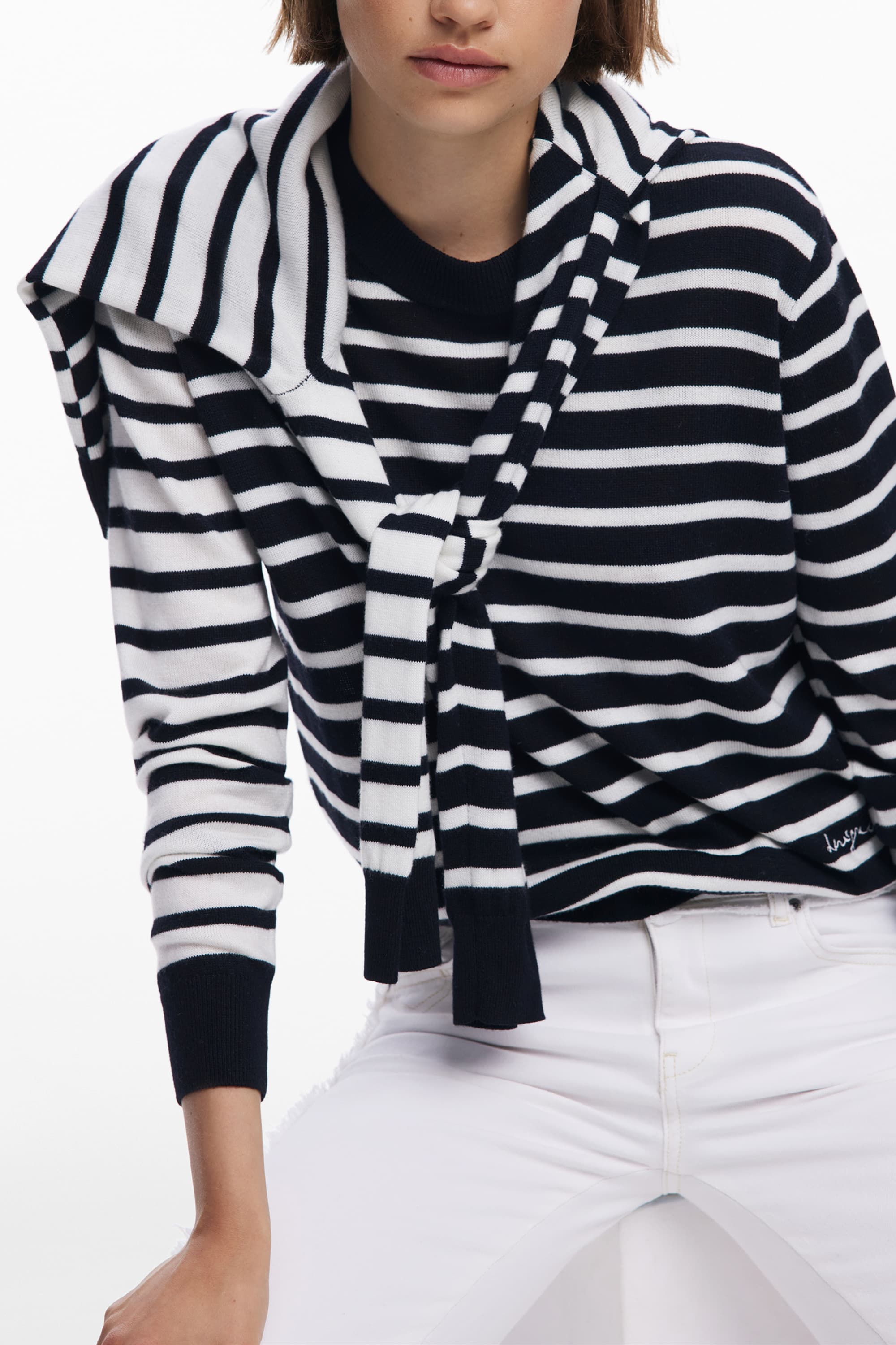 DESIGUAL ДАМСКИ ЧЕРЕН ПУЛОВЕР - DESIGUAL