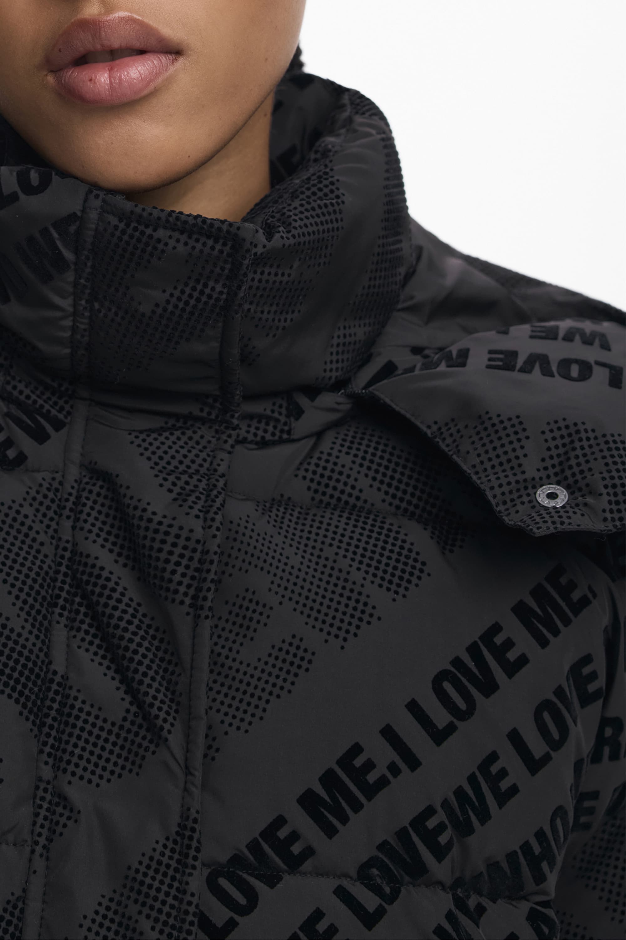 DESIGUAL ЧЕРНО ДАМСКО ЯКЕ - DESIGUAL