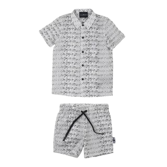 КОМПЛЕКТ РИЗА И БЕРМУДИ IVANEC