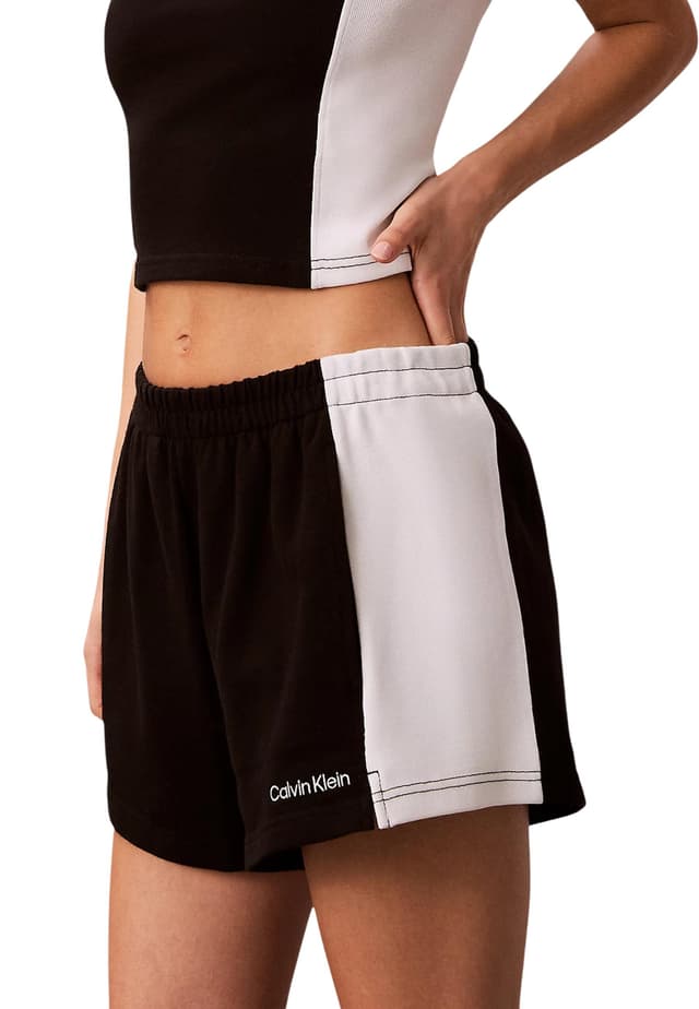 Calvin Klein Jeans Къси панталони Жени