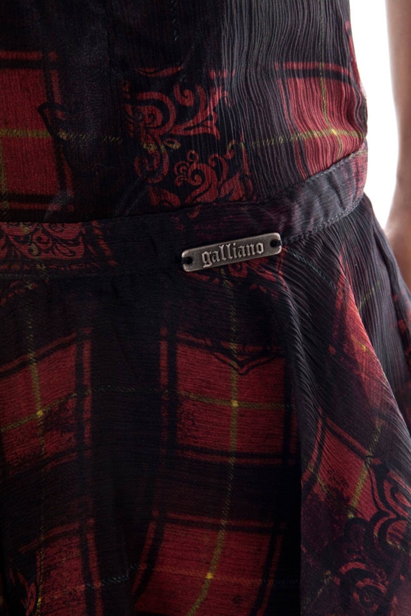 JOHN GALLIANO ДАМСКА КЪСА ПОЛА ЧЕРНА - JOHN GALLIANO