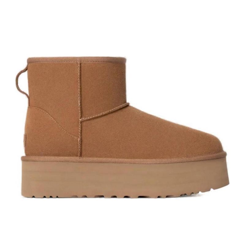 Снимка на Дамски ботуши UGG 